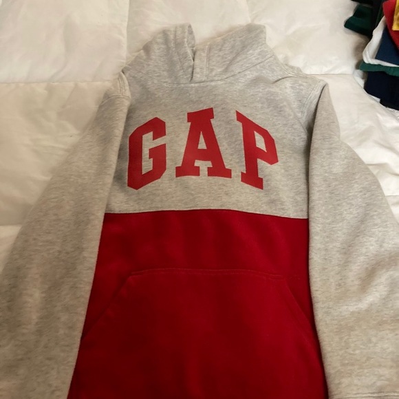 Boys Size 10-12 sweatshirts from. Gap stores - Picture 9 of 10